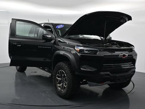 Used 2025 Chevrolet Colorado ZR2 AWD/4WD image 44