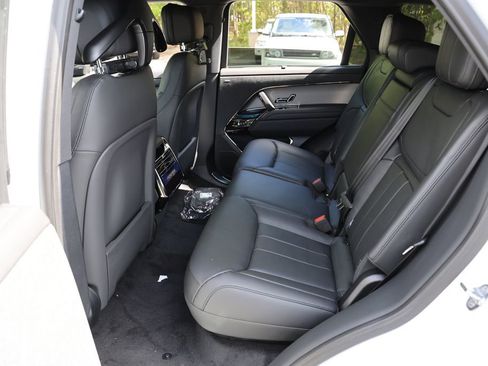 New 2026 Land Rover Range Rover Sport Dynamic SE AWD/4WD image 10