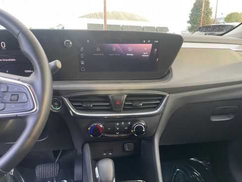 Used 2025 Buick Encore GX Preferred image 18