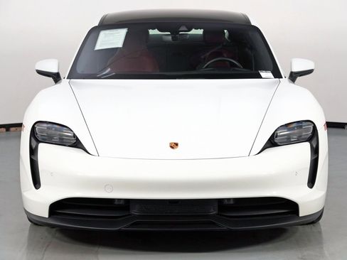 Used 2022 Porsche Taycan image 49