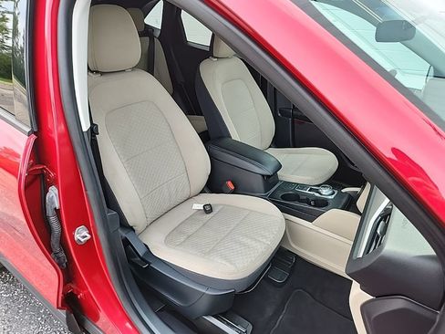 Used 2022 Ford Escape SE w/ Cold Weather Package AWD/4WD image 36