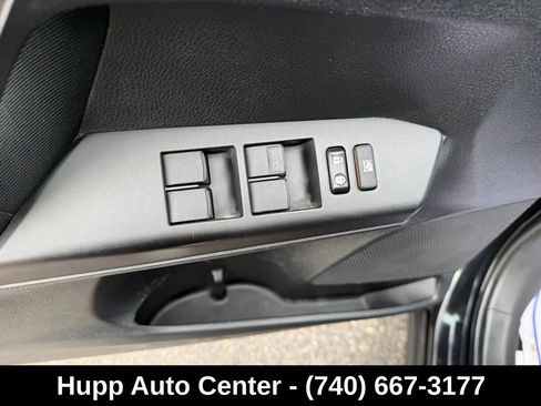 Used 2017 Toyota RAV4 LE AWD/4WD image 13