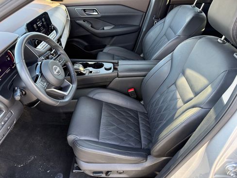 Certified 2023 Nissan Rogue Platinum w/ Platinum Premium Package image 21