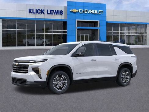 New 2026 Chevrolet Traverse LT w/ Driver Confidence Package image 2