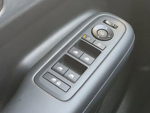 Used 2025 Hyundai Santa Fe Limited FWD image 32