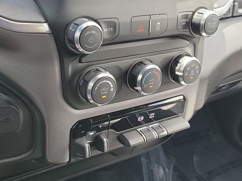 Used 2024 RAM 3500 Big Horn AWD/4WD image 17