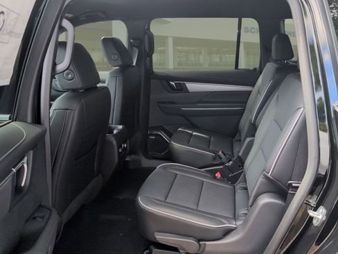 New 2026 Buick Enclave Preferred w/ Power Package FWD image 8
