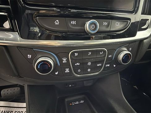 Used 2018 Chevrolet Traverse Premier w/ Driver Confidence II Package image 23