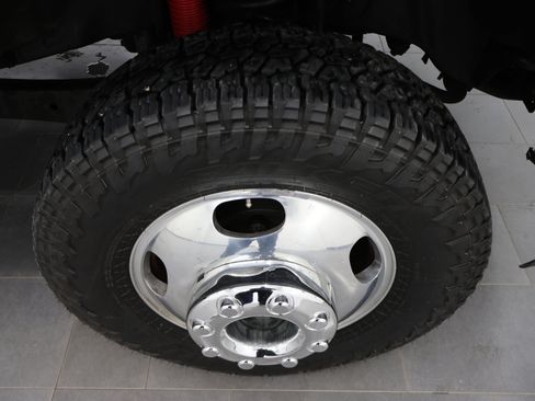 Used 2017 Ford F350 Lariat w/ Lariat Ultimate Package image 3