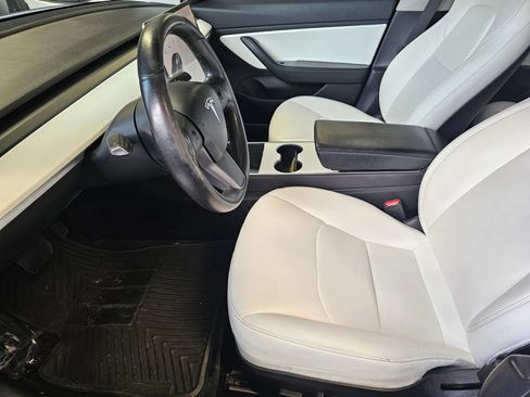 Used 2019 Tesla Model 3 Standard Range Plus RWD image 14