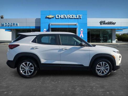 Used 2022 Chevrolet TrailBlazer LS image 4