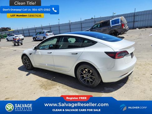 Used 2022 Tesla Model 3 RWD image 3