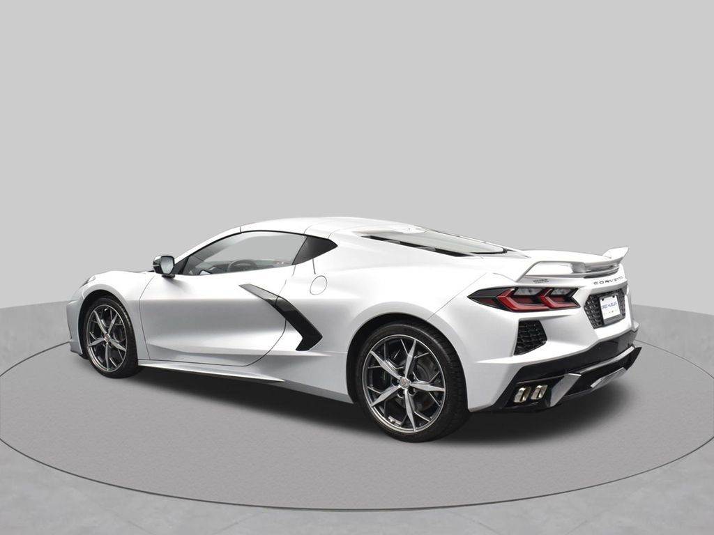 Used 2020 Chevrolet Corvette Stingray Preferred Cpe w/ 2LT Preferred Equipment Group RWD image 16