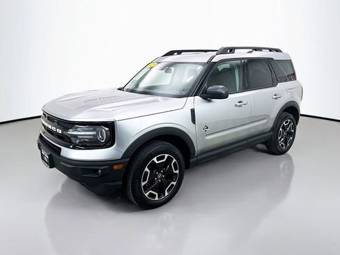 Used 2023 Ford Bronco Sport Outer Banks AWD/4WD image 3