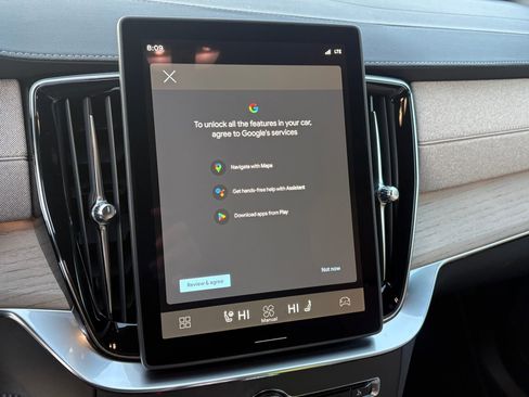 New 2026 Volvo XC90 T8 Plus image 15