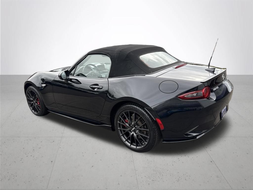 Used 2016 MAZDA MX-5 Miata Club w/ Brembo/BBS Package RWD image 9
