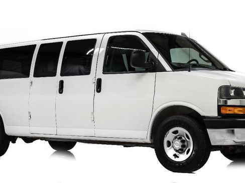 Used 2016 Chevrolet Express 3500 LT w/ LT Preferred Equipment Group image 1