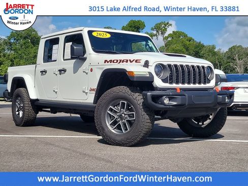 Used 2025 Jeep Gladiator Mojave AWD/4WD image 1