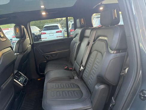 Used 2023 Rivian R1S Adventure AWD/4WD image 9