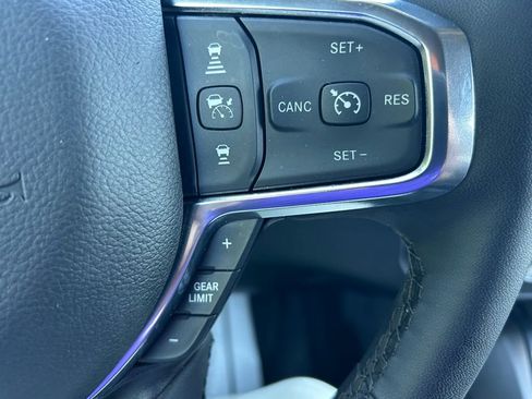 Used 2025 RAM 1500 Laramie AWD/4WD image 27