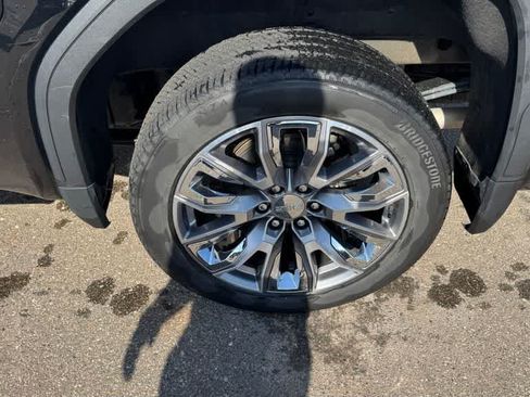 Used 2024 GMC Sierra 1500 Denali AWD/4WD image 11