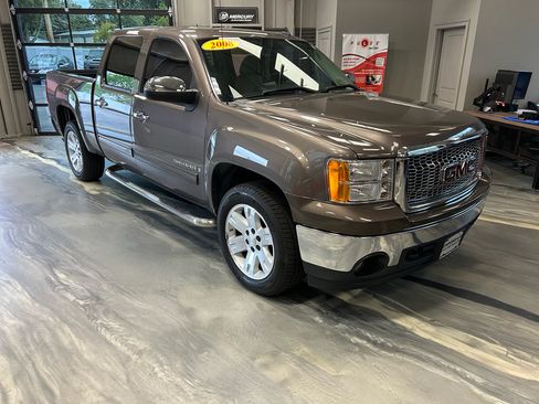 Used 2008 GMC Sierra 1500 SLE w/ Sierra NFL Edition RWD image 1