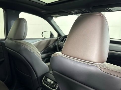 New 2026 Lexus TX 350 AWD image 32