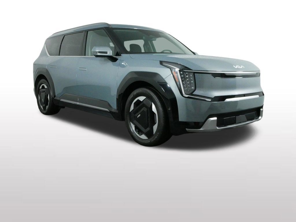 Used 2024 Kia EV9 Land AWD/4WD image 3