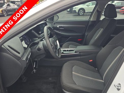 Used 2021 Hyundai Sonata SEL w/ Winter Weather Package image 5