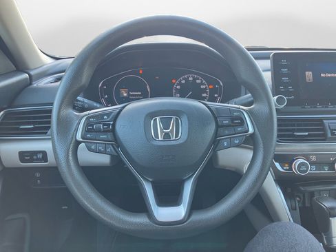 Used 2018 Honda Accord LX image 13