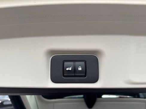 Certified 2023 Nissan Ariya FWD image 20