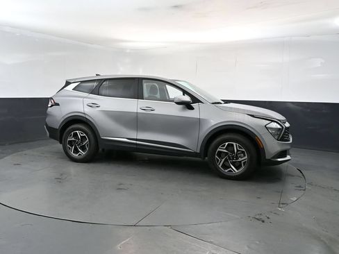 Certified 2023 Kia Sportage LX AWD/4WD image 7