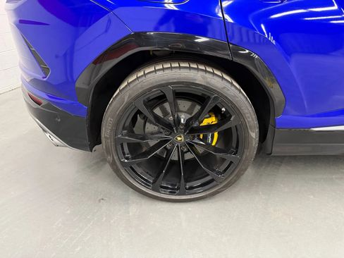 Used 2019 Lamborghini Urus image 33
