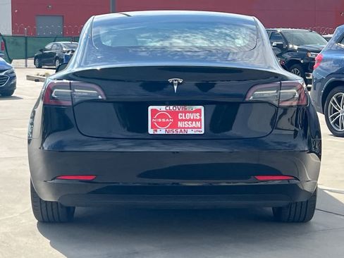 Used 2021 Tesla Model 3 Standard Range Plus image 8