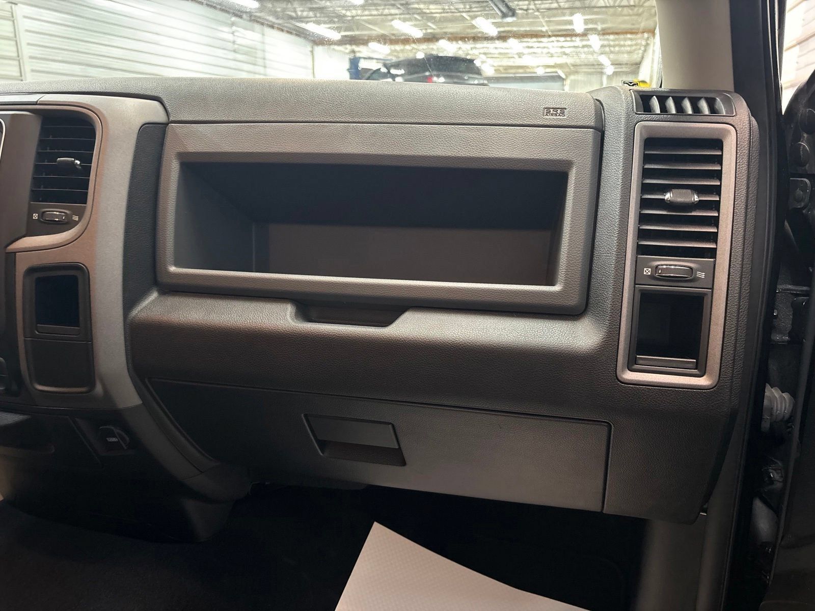 Used 2018 RAM 1500 Express w/ Black Ram 1500 Express Group AWD/4WD image 30