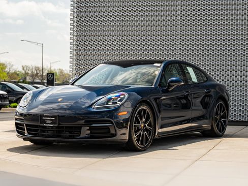 Used 2020 Porsche Panamera 4 image 7