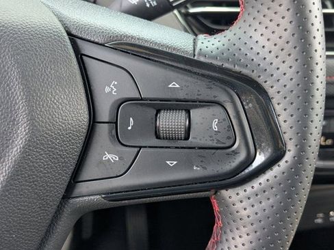 Used 2025 Chevrolet TrailBlazer RS w/ Convenience Package FWD image 25