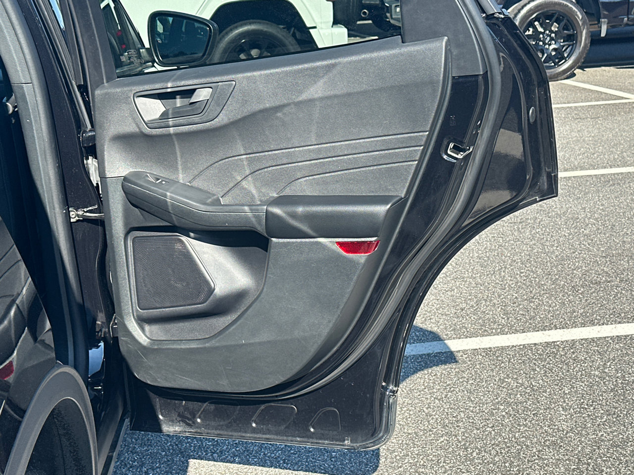 Certified 2025 Ford Escape Active FWD image 18