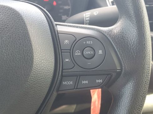 Certified 2023 Toyota Corolla LE image 33