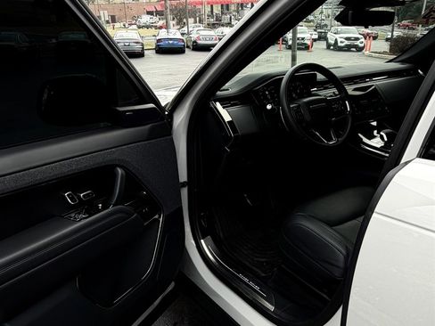 Used 2025 Land Rover Range Rover Sport Dynamic SE image 17