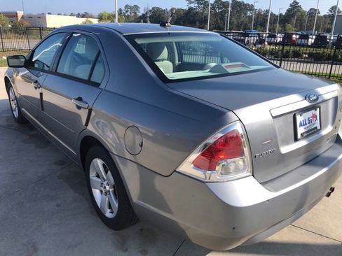 Used 2007 Ford Fusion SE image 10