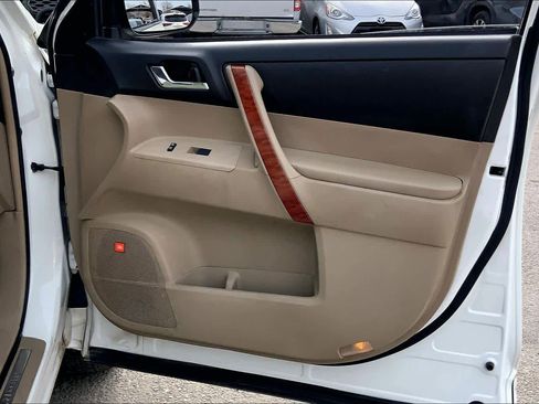 Used 2008 Toyota Highlander Limited image 18