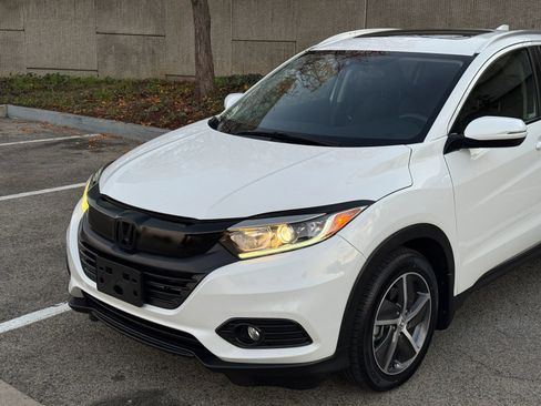 Used 2021 Honda HR-V EX image 9