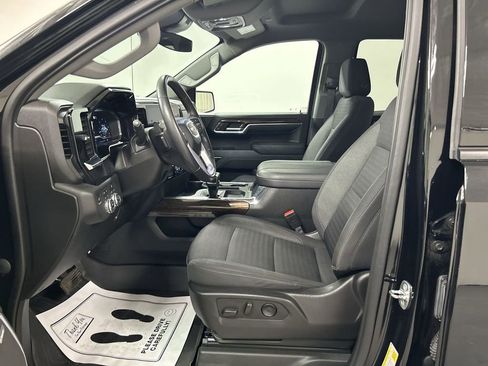 Certified 2023 GMC Sierra 1500 Elevation w/ Preferred Package AWD/4WD image 9
