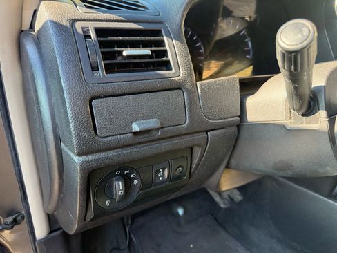Used 2011 Ford Fusion SE w/ 202A Rapid Spec Order Code FWD image 11