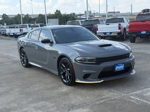 Used 2023 Dodge Charger R/T w/ Blacktop Package image 5