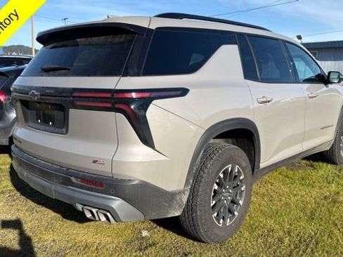 Used 2026 Chevrolet Traverse Z71 w/ Driver Confidence Package image 3