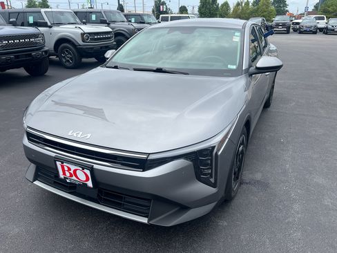 Used 2025 Kia K4 EX FWD image 3