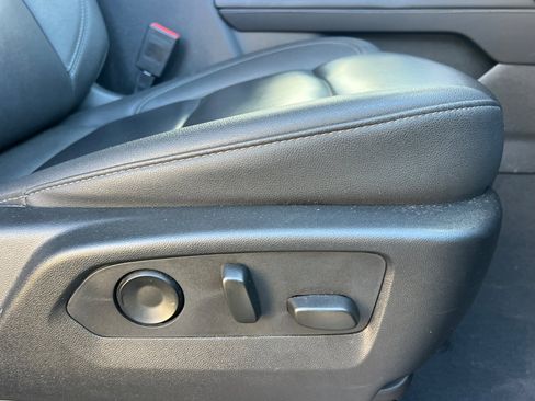 Used 2024 Chevrolet Tahoe LT image 23