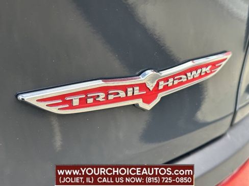 Used 2017 Jeep Cherokee Trailhawk w/ Cold Weather Group image 5